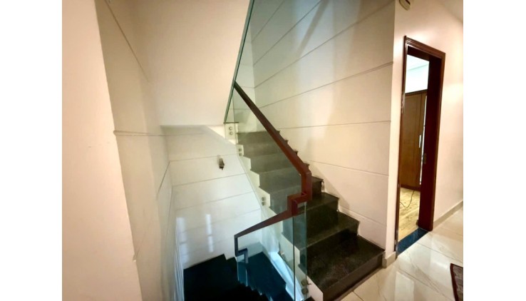 Bán Nhà 4 Tầng Hẻm Xe Hơi 85m2_4.4*19.2 Chỉ 7.3 tỷ Gần Tô Ngọc Vân Tam Phú Thủ Đức Giá Tốt